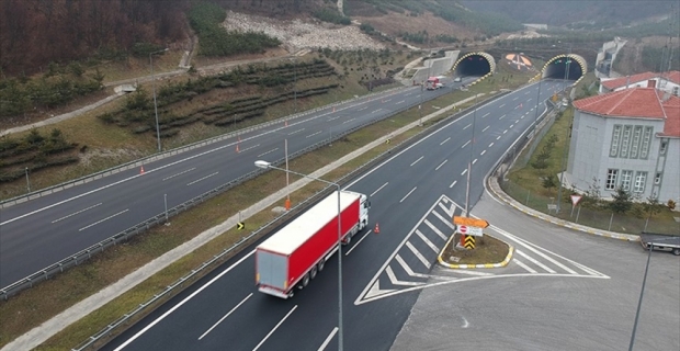 Bolu Dağı Tüneli'nden 7 milyondan fazla araç geçti