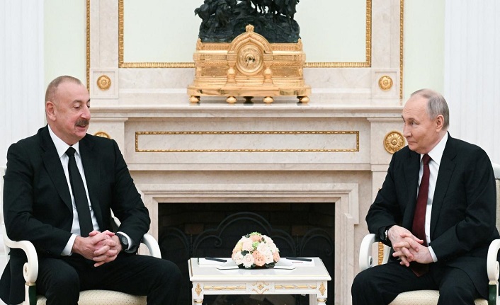 Putin ve Aliyev, Bakü'de görüştü