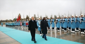 Erdoğan, Gambiya Cumhurbaşkanı resmi törenle karşıladı