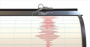 Papua Yeni Gine'de deprem