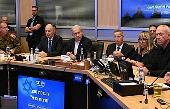 İsrail basını: Netanyahu bakanların tehditlerine kabine toplantısında cevap verdi