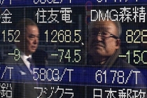 Japonya'da Nikkei endeksi yüzde 12,4 düşüşle 1987'den bu yana en kötü kaybını yaşadı