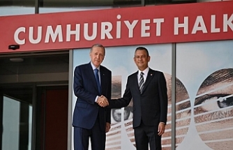 Cumhurbaşkanı Erdoğan Özgür Özel'e iadeiziyarette bulundu